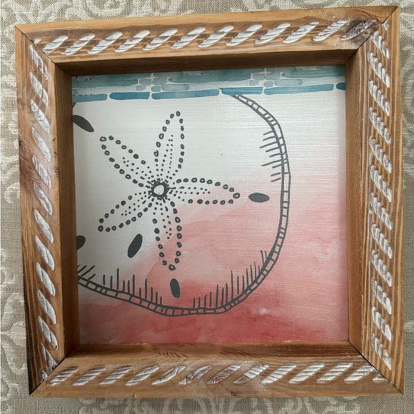Wooden Plaque Sand Dollar - Picture 2 of 5